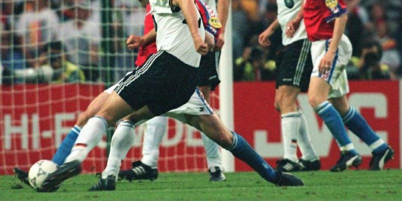 Lý do xuất hiện 2 khái niệm đặc biệt này trong bộ môn túc cầu